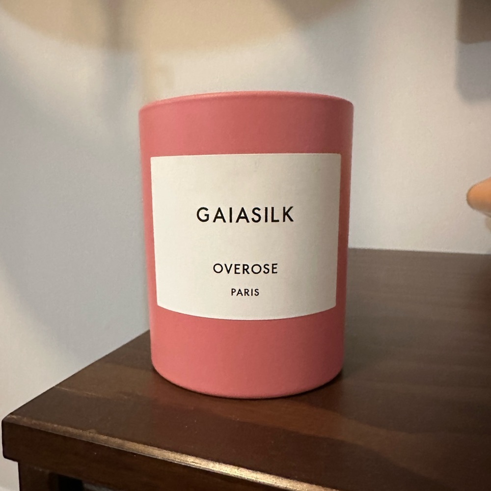 BRAND NEW Overrose Gaiasilk Candle